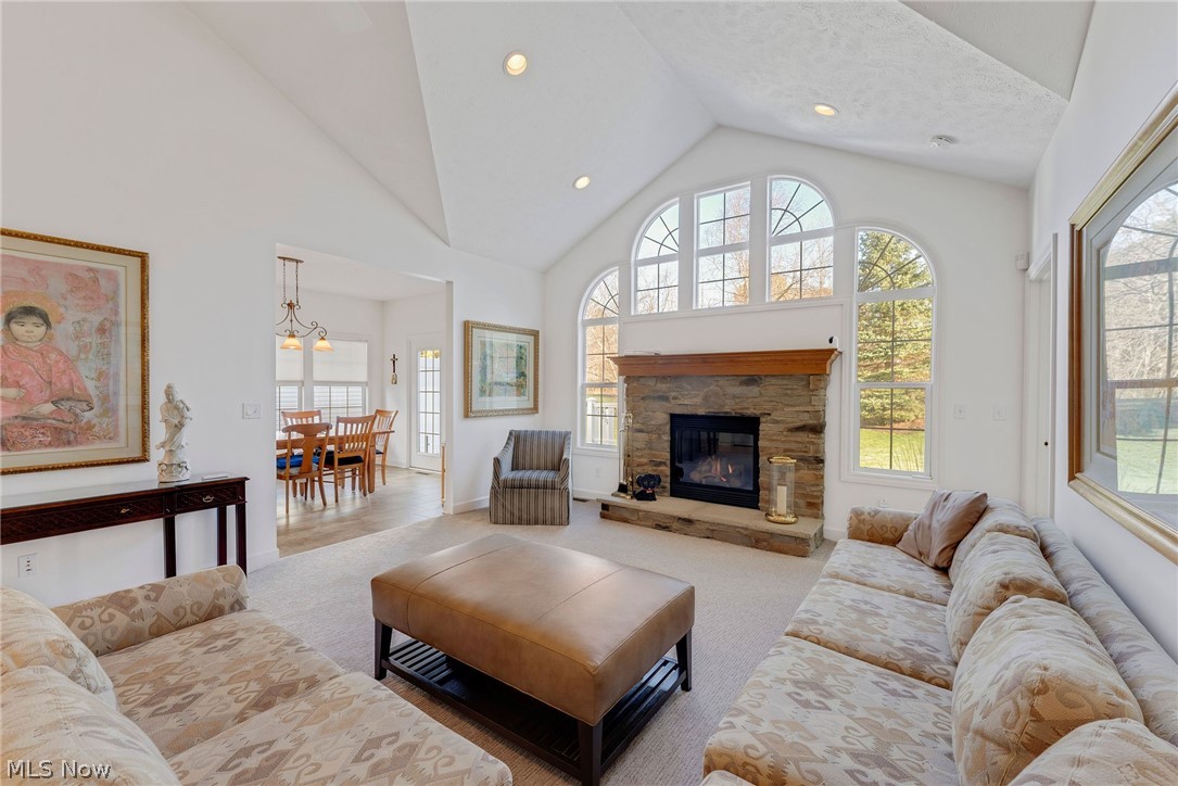 8195 Manor Gate Way Mentor OH 44060
