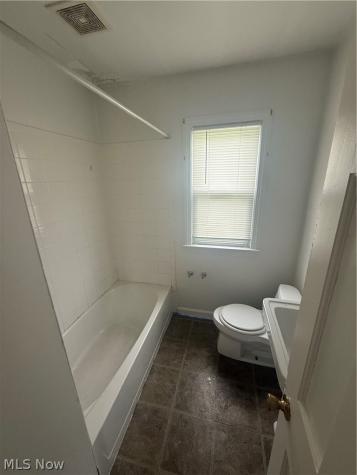 6206 Snow Road Parma OH 44129