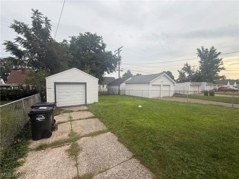 6206 Snow Road Parma OH 44129