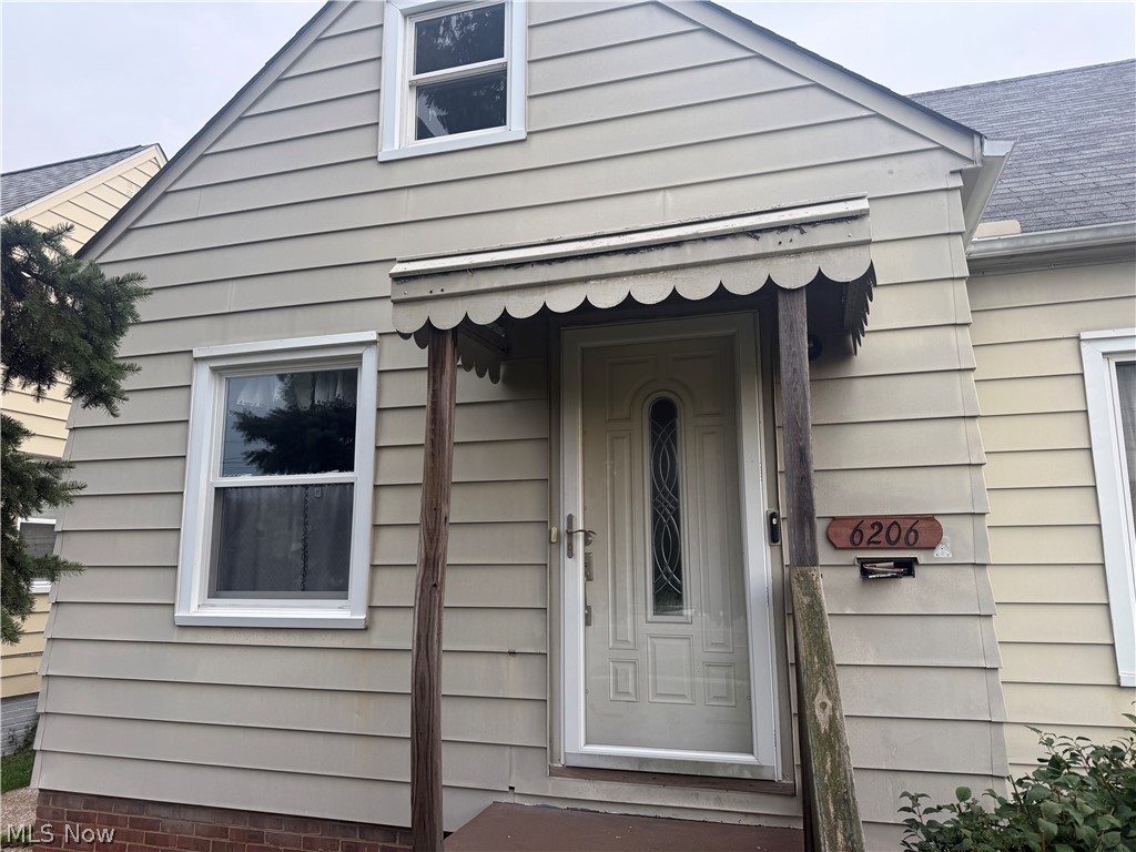 6206 Snow Road Parma OH 44129