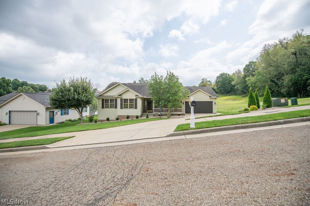 1751 Sandlewood Drive SE New Philadelphia OH 44663