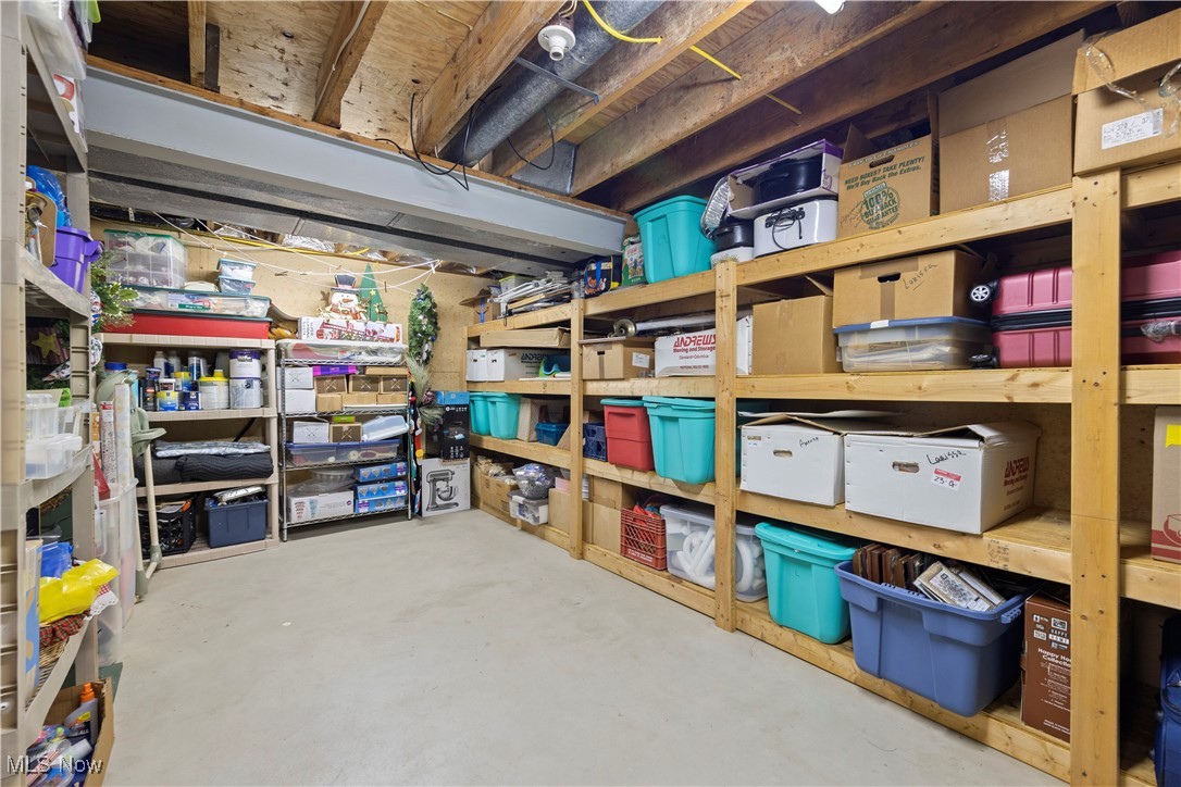 2574 Sourek Road Akron OH 44333