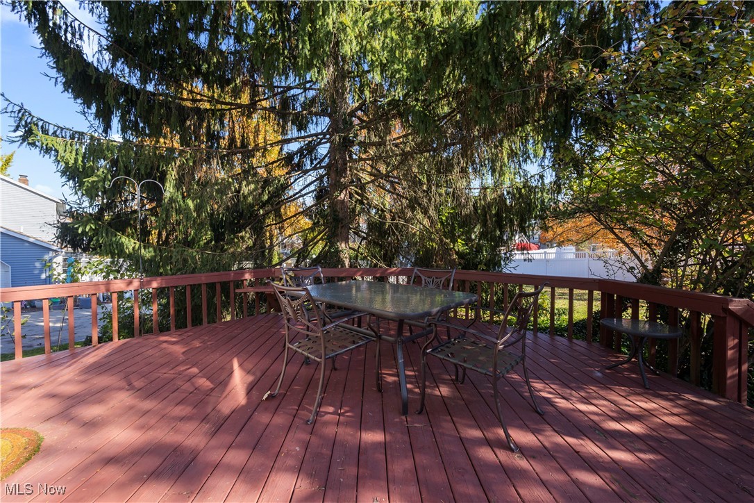 2574 Sourek Road Akron OH 44333