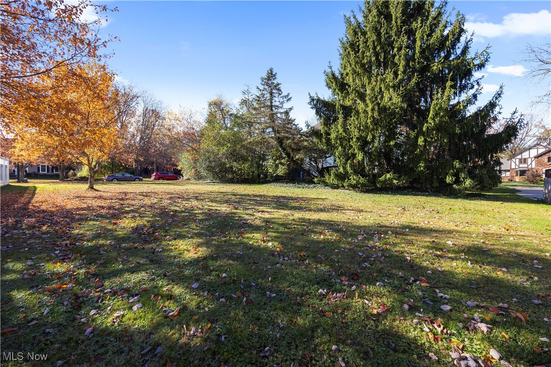 2574 Sourek Road Akron OH 44333