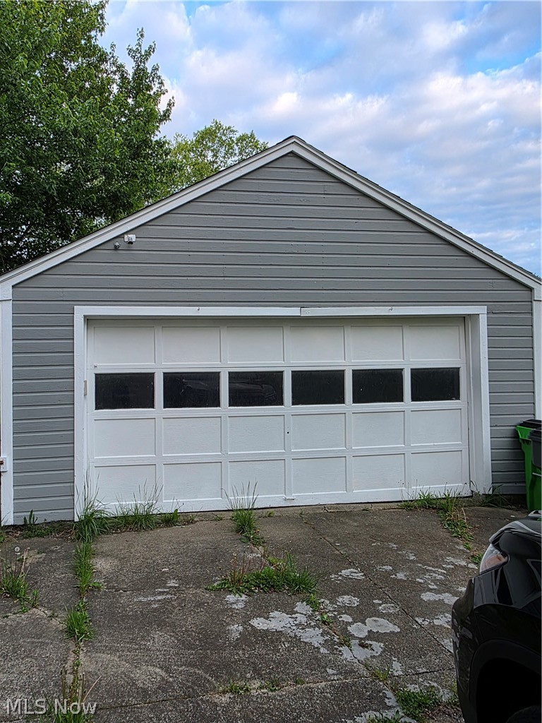 1944 Turkeyfoot Lake Road Barberton OH 44203