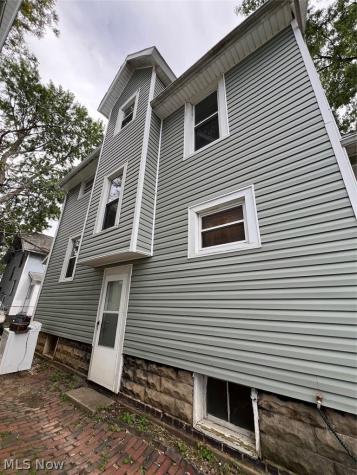 1236 Oxford Avenue NW Canton OH 44703