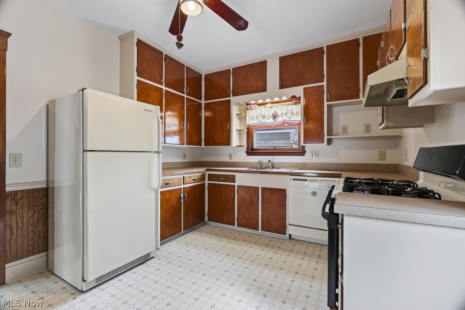 1333 W 2nd Street Lorain OH 44052