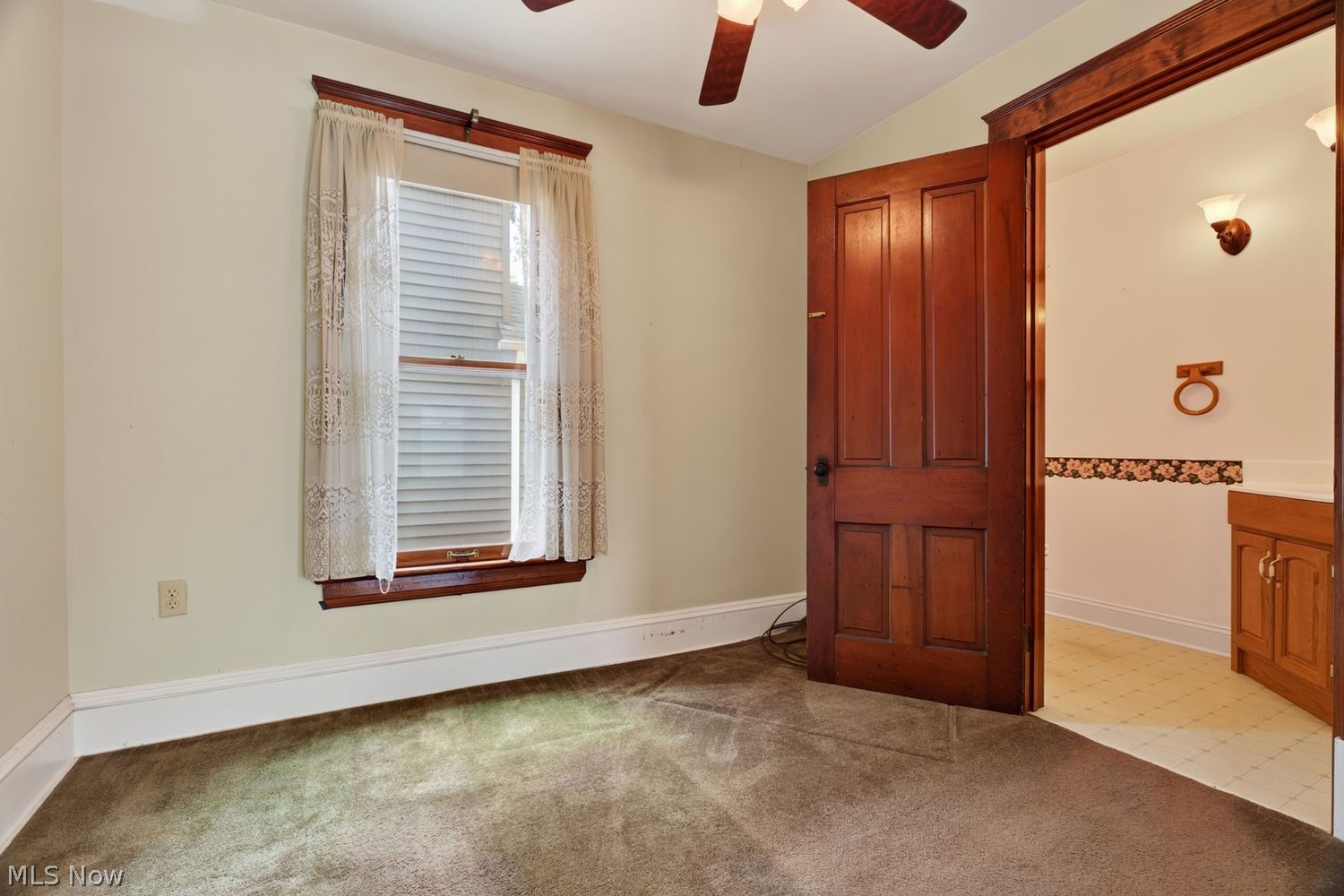 1333 W 2nd Street Lorain OH 44052