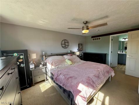 5264 Brockton Drive Stow OH 44224