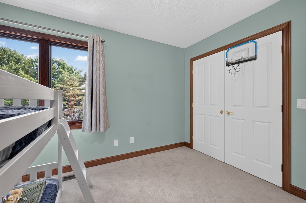 5408 Wood Trail Avenue NE Canton OH 44705