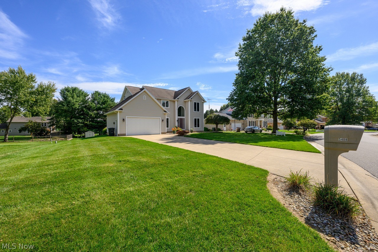 5408 Wood Trail Avenue NE Canton OH 44705