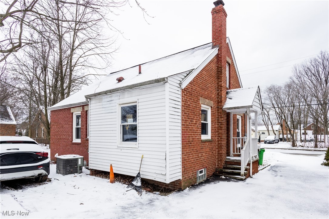355 E 257th Street Euclid OH 44132
