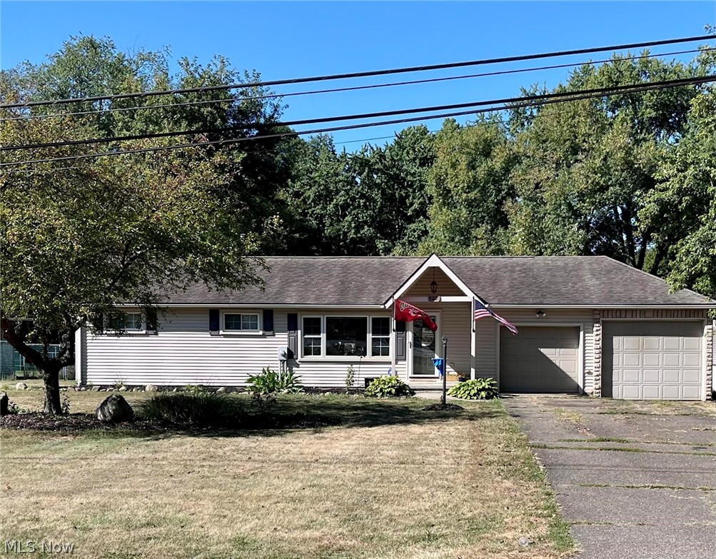 5221 Revere Avenue NW Massillon OH 44647