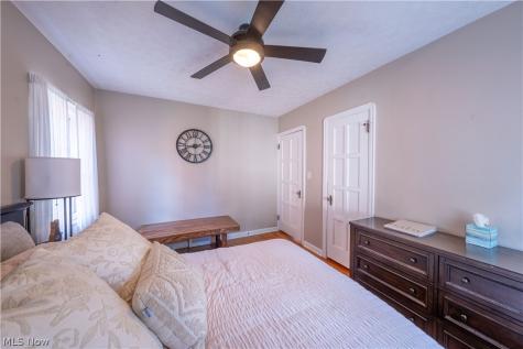 3687 Warren Road Cleveland OH 44111