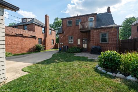 3687 Warren Road Cleveland OH 44111