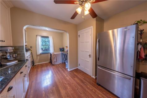3687 Warren Road Cleveland OH 44111