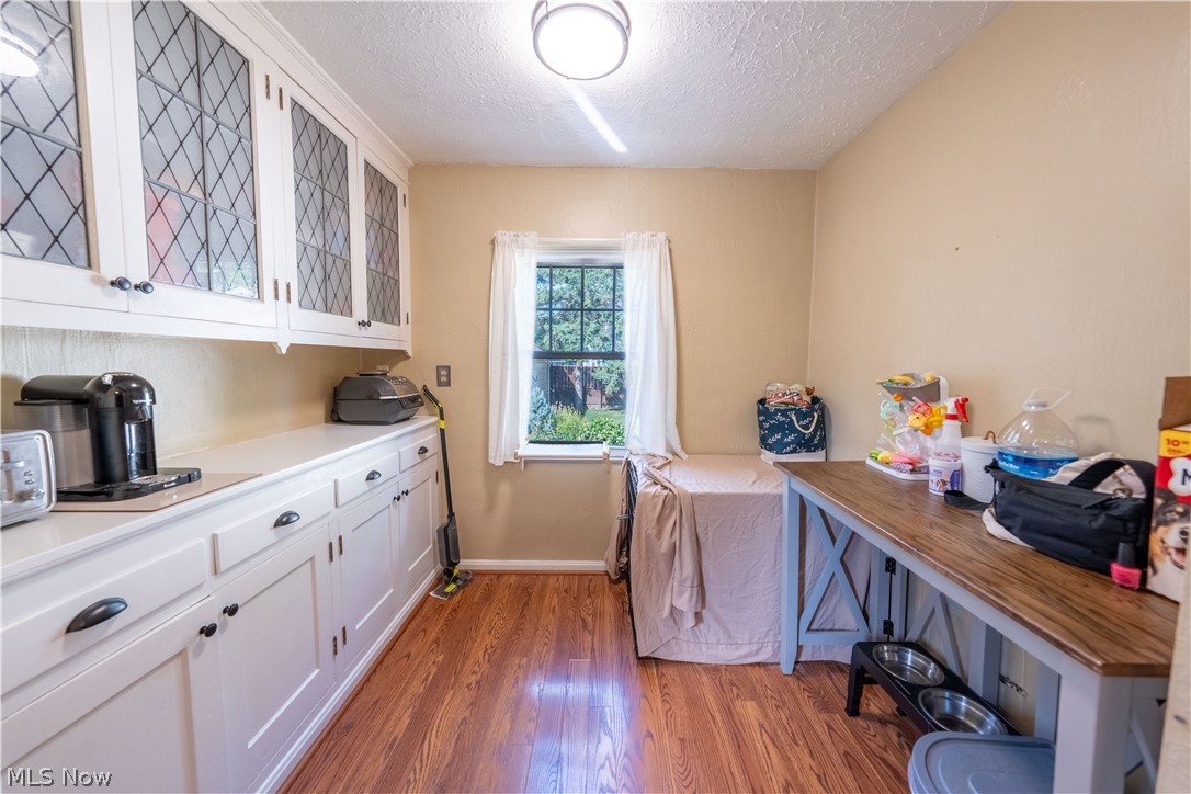 3687 Warren Road Cleveland OH 44111