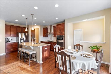 49 Garnett Akron OH 44321