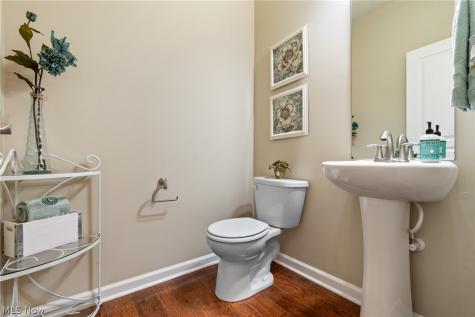 49 Garnett Akron OH 44321