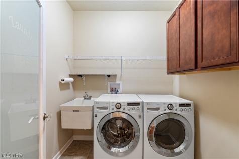 49 Garnett Akron OH 44321