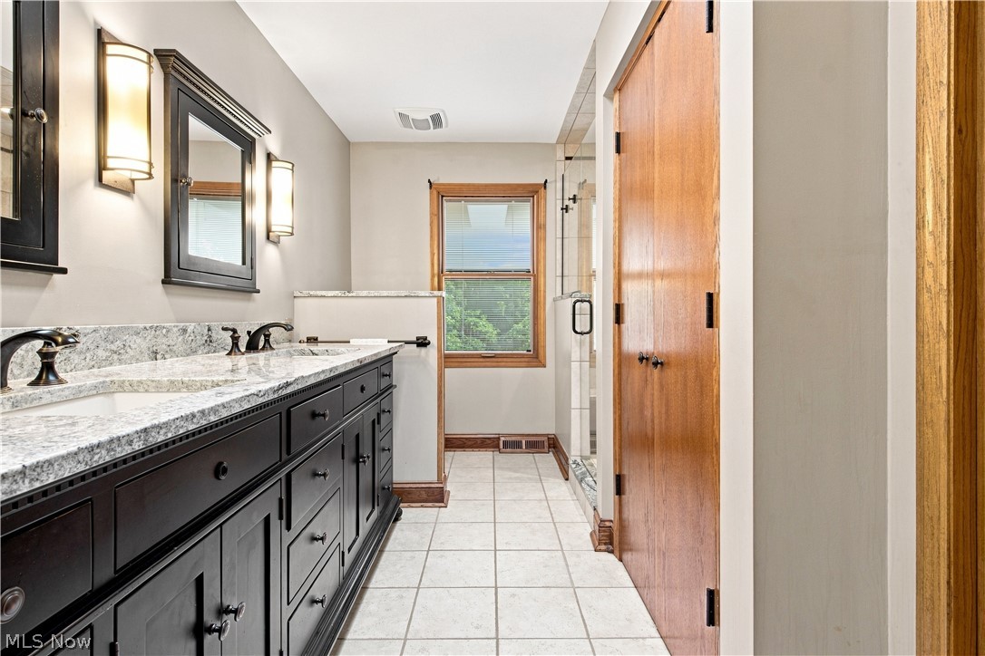 30401 Kristin Court Willoughby Hills OH 44092