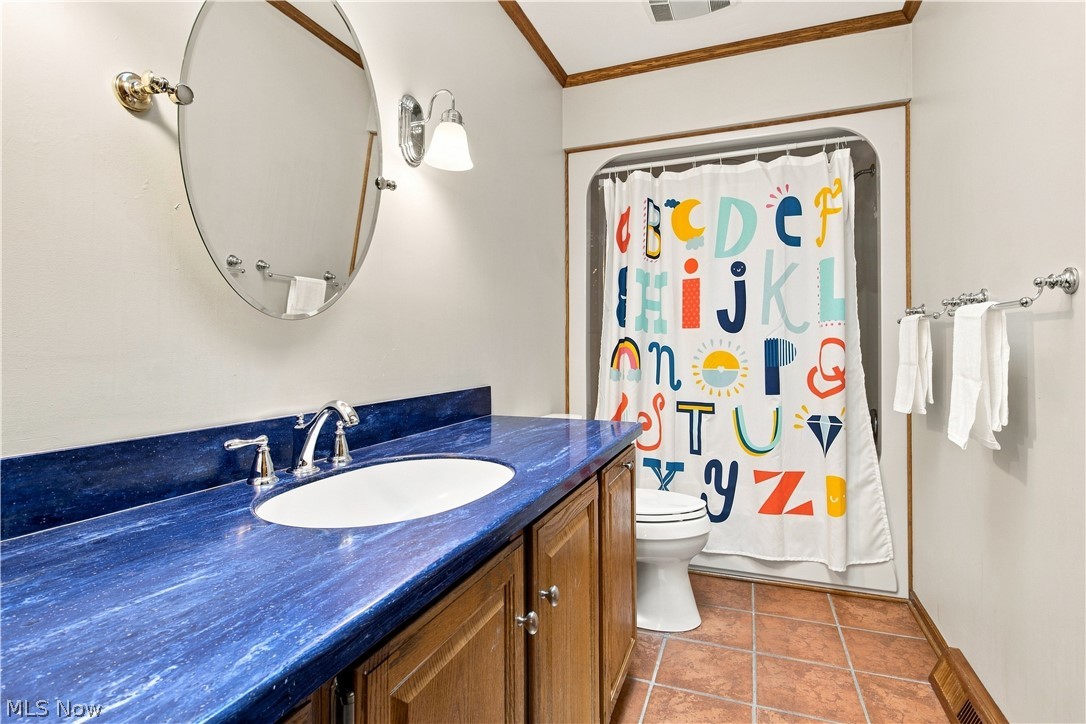 30401 Kristin Court Willoughby Hills OH 44092