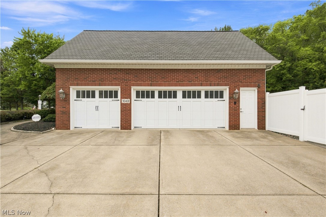 30401 Kristin Court Willoughby Hills OH 44092