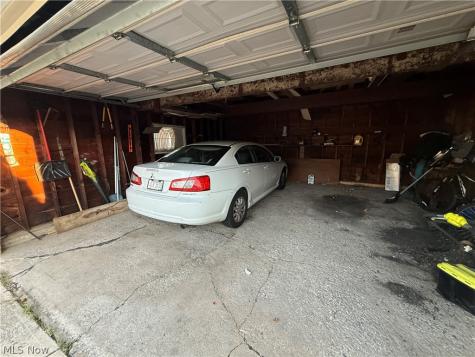 3328 North Avenue Parma OH 44134