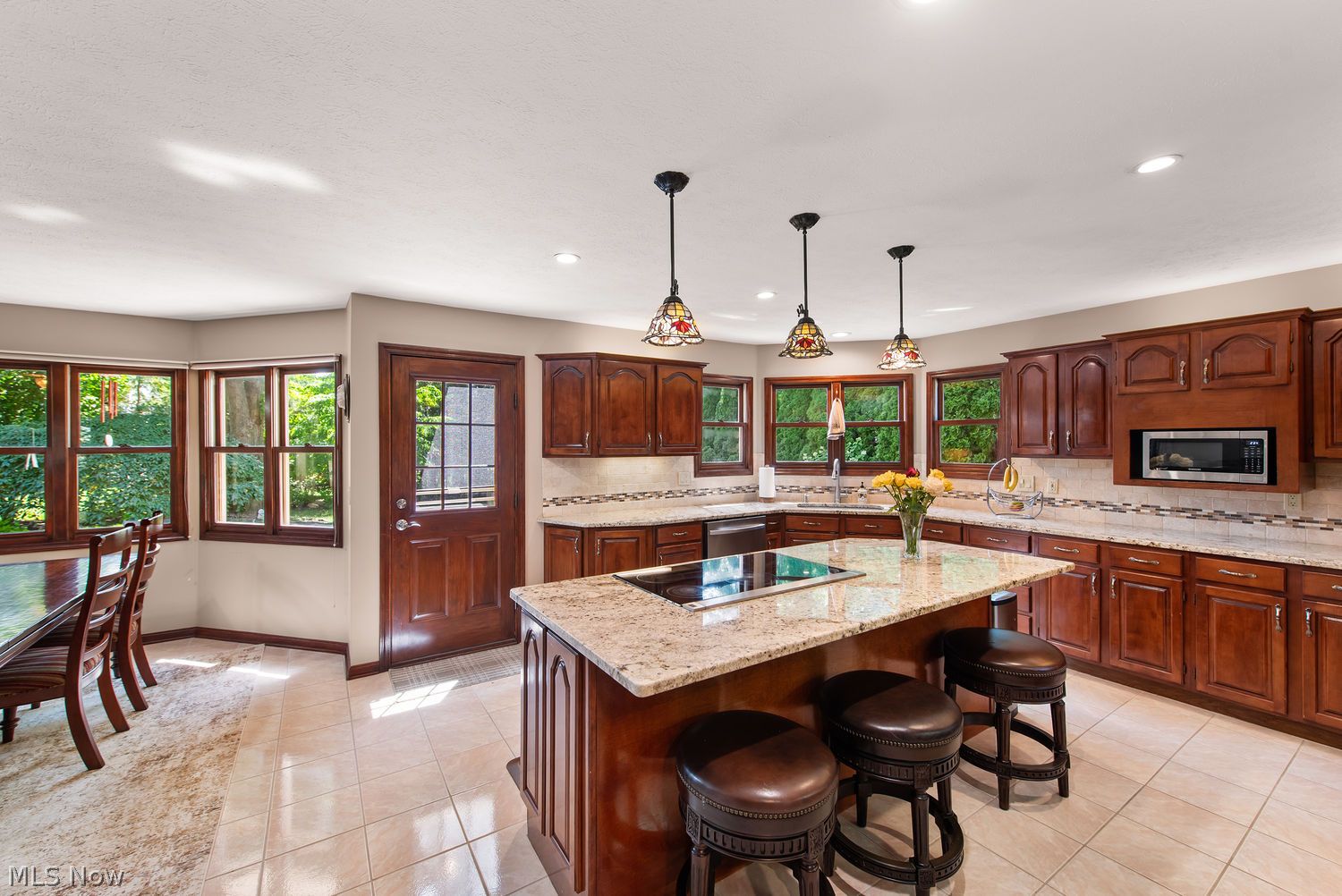 30939 Riviera Lane Westlake OH 44145