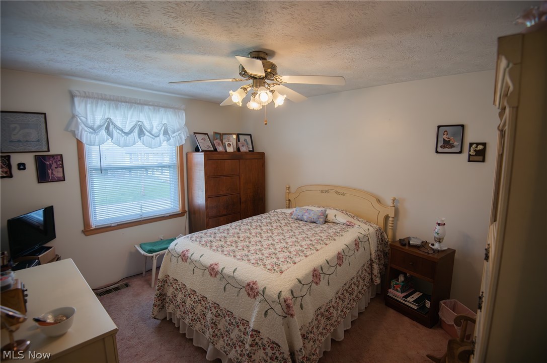 719 Oregon Avenue Mcdonald OH 44437