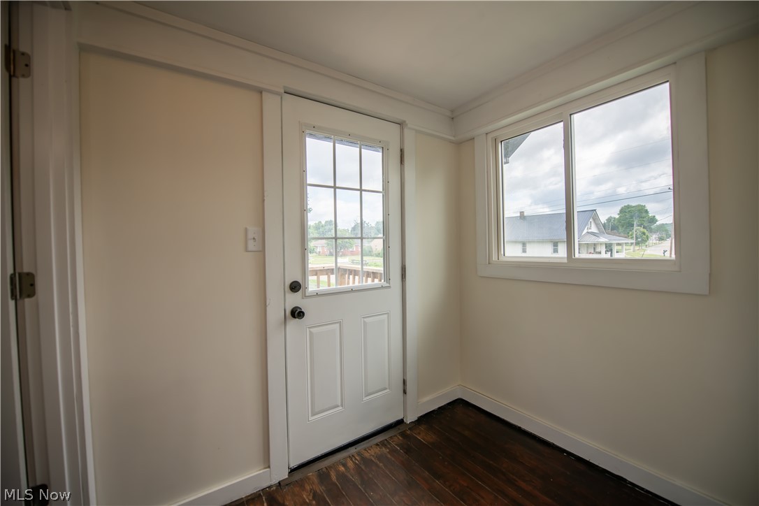 341 W Lisbon Street Waynesburg OH 44688
