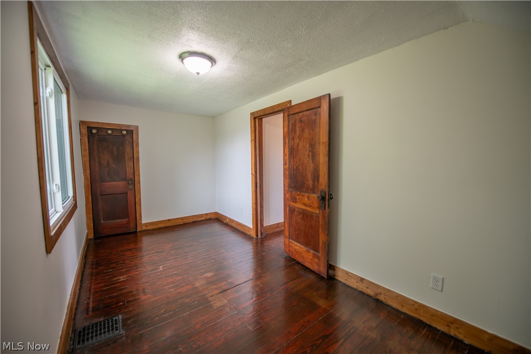 341 W Lisbon Street Waynesburg OH 44688