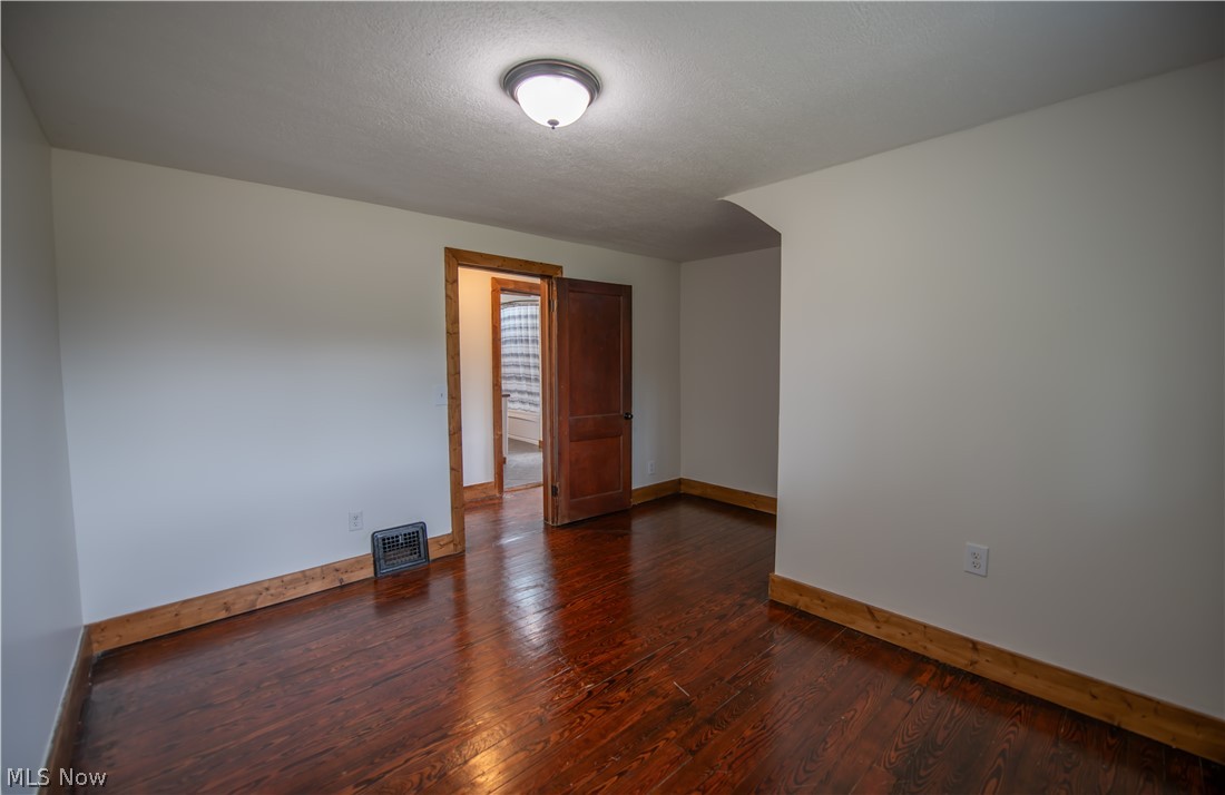 341 W Lisbon Street Waynesburg OH 44688