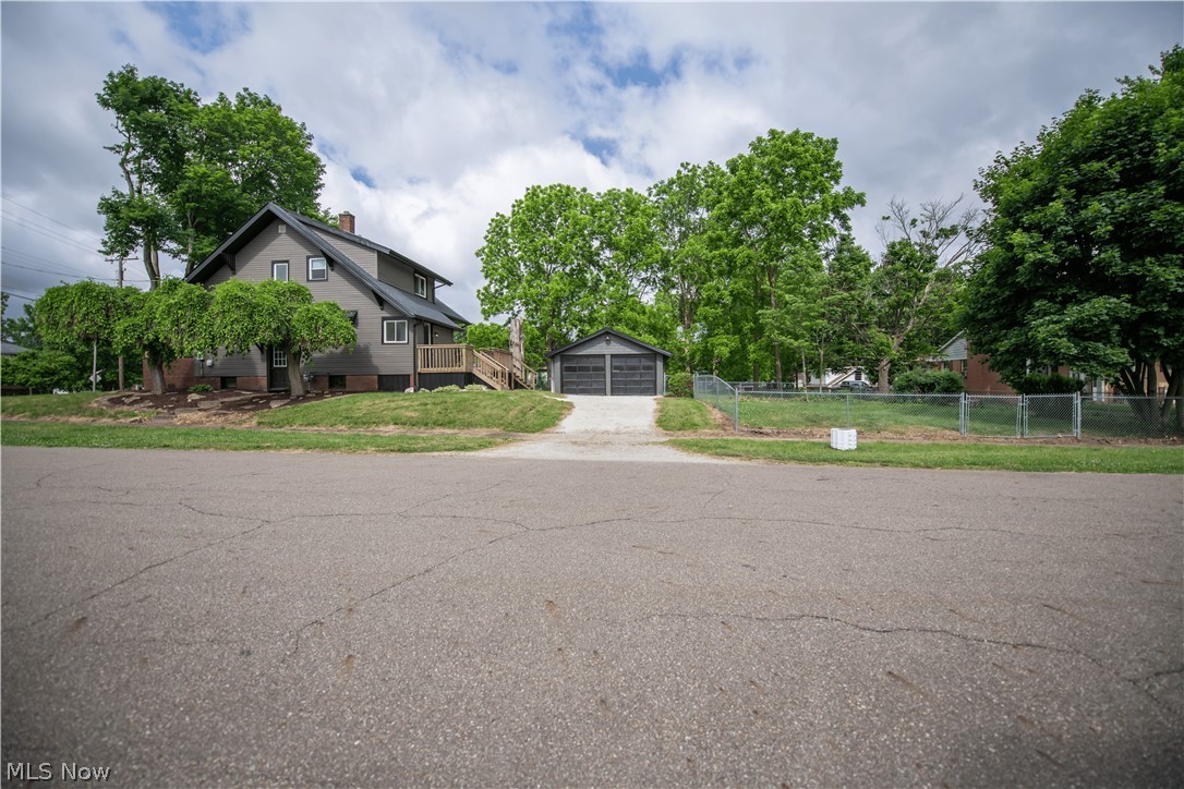 341 W Lisbon Street Waynesburg OH 44688