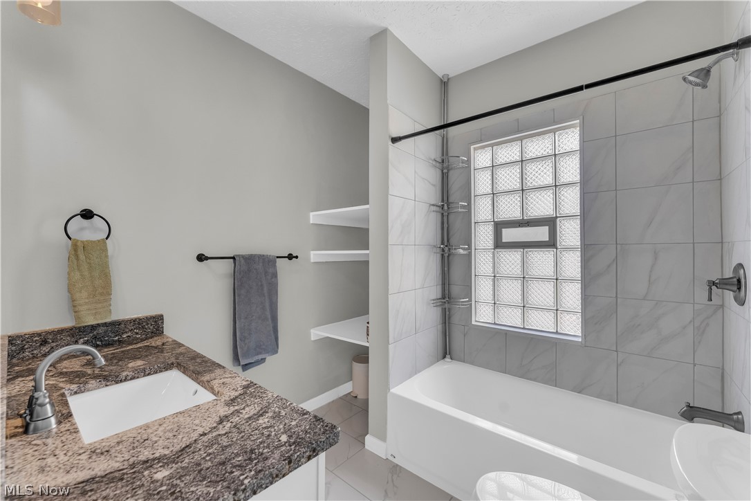 3562 Cedarbrook Road University Heights OH 44118