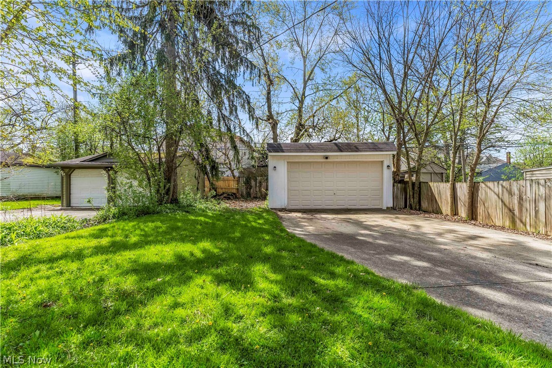 3562 Cedarbrook Road University Heights OH 44118