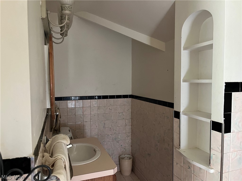 4241 Bexley Boulevard South Euclid OH 44121