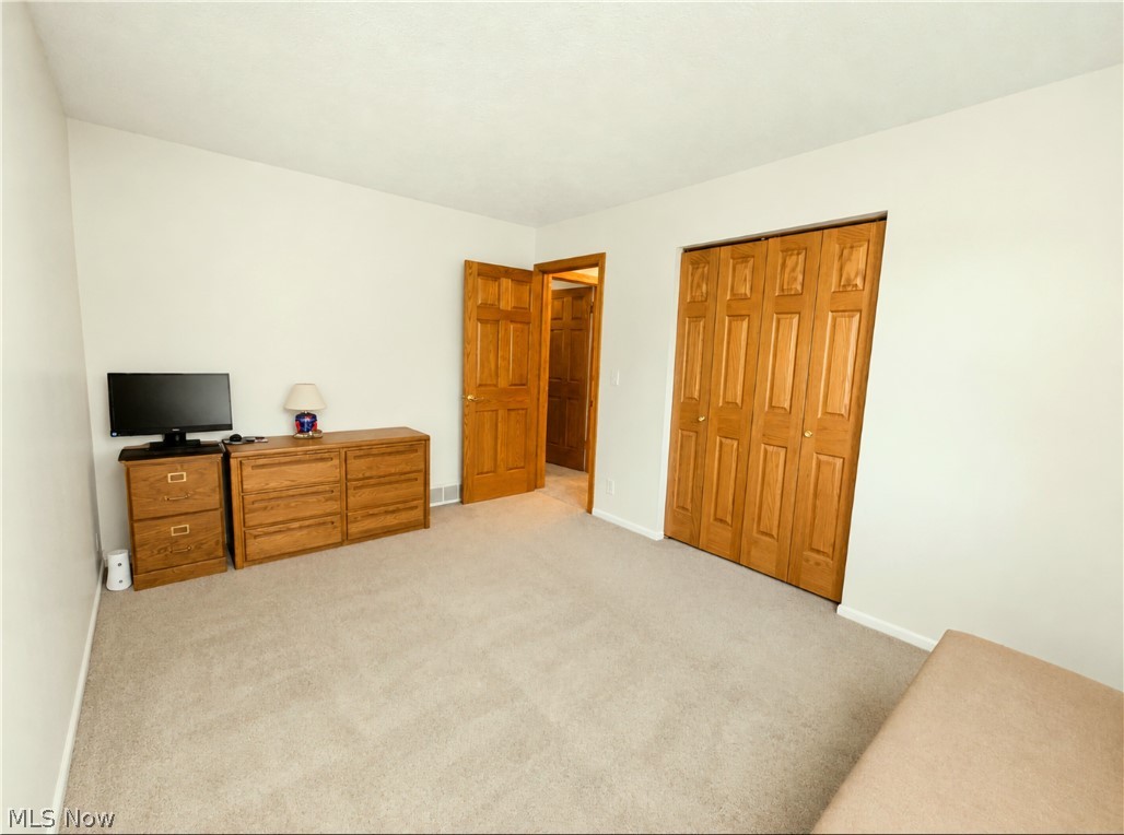 3438 Warren Meadville Road Warren OH 44410