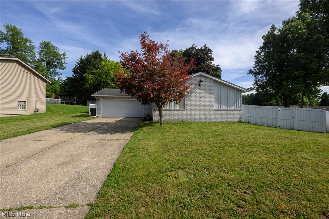 1310 Nottingham Square NE Bolivar OH 44612