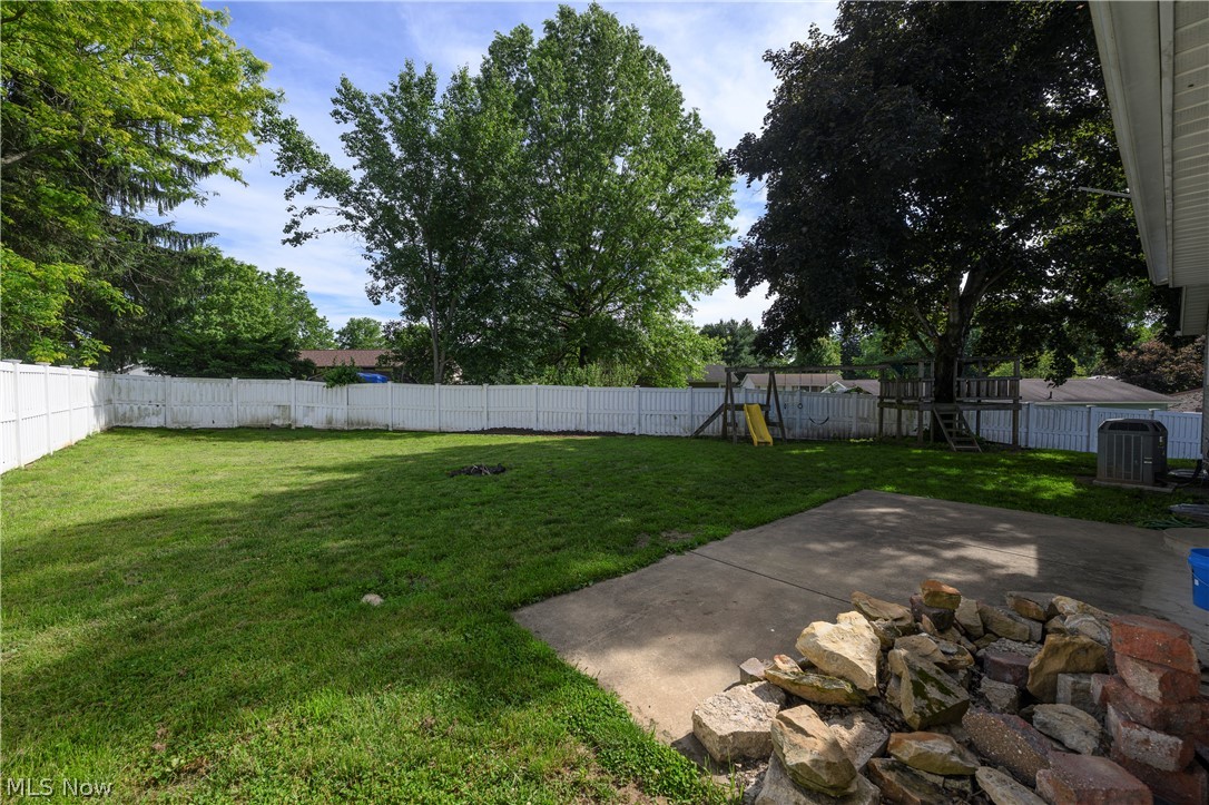 1310 Nottingham Square NE Bolivar OH 44612