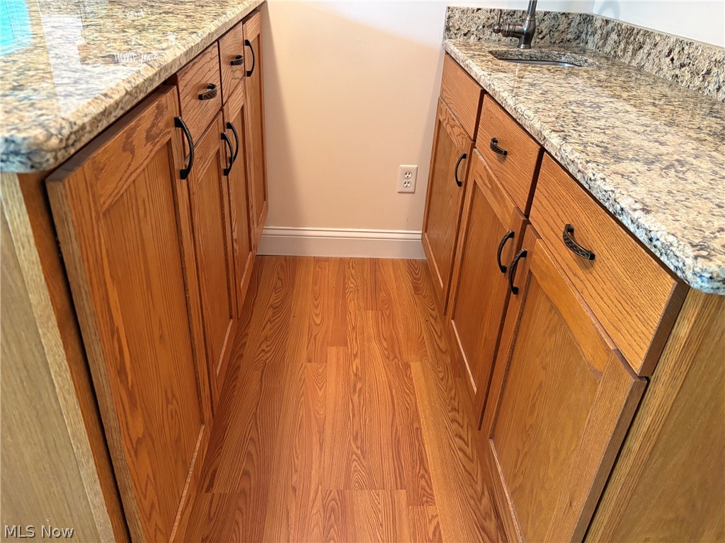 147 Quartz Avenue Peninsula OH 44264
