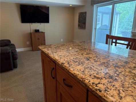 147 Quartz Avenue Peninsula OH 44264