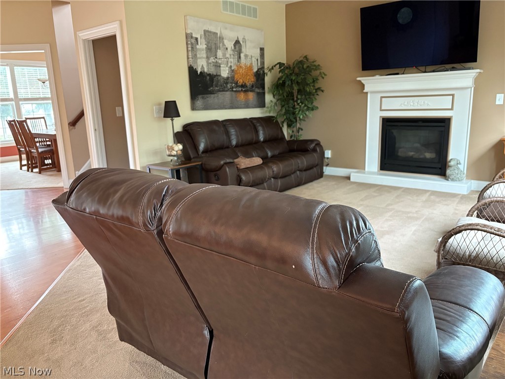 147 Quartz Avenue Peninsula OH 44264