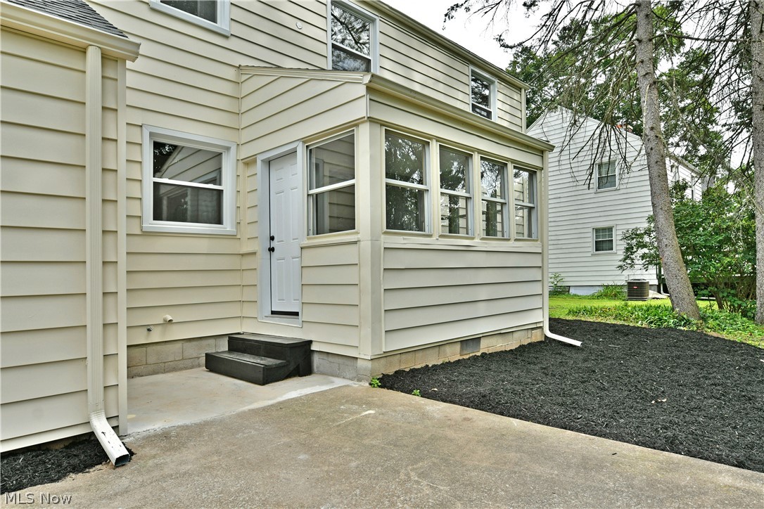 471 N Main Street Poland OH 44514