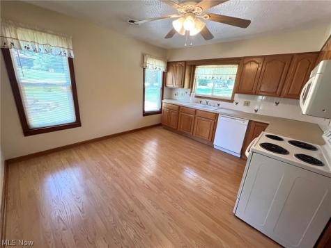 2077 King Drive Stow OH 44224