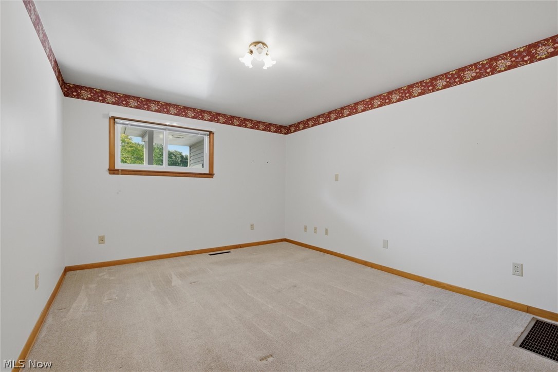 150 7th Street Columbiana OH 44408