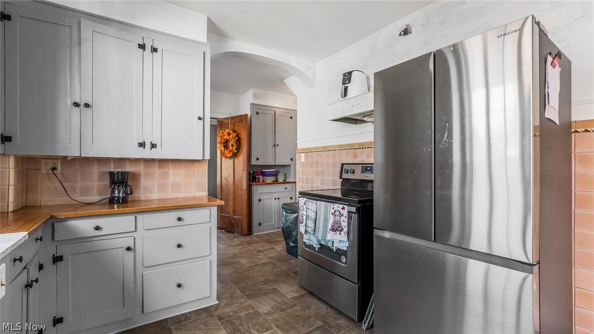 2605 Dresden Road Zanesville OH 43701