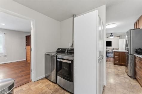 7185 Lake Shore Boulevard Mentor OH 44060
