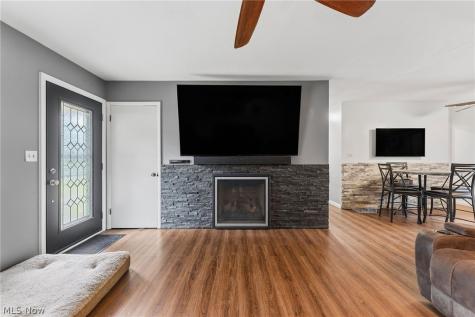 7185 Lake Shore Boulevard Mentor OH 44060