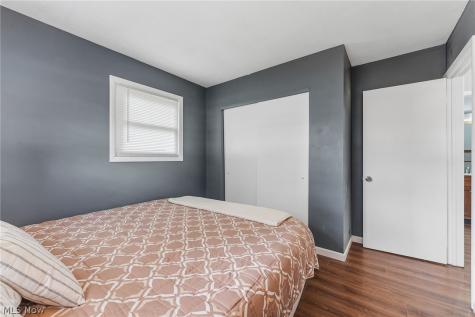 7185 Lake Shore Boulevard Mentor OH 44060
